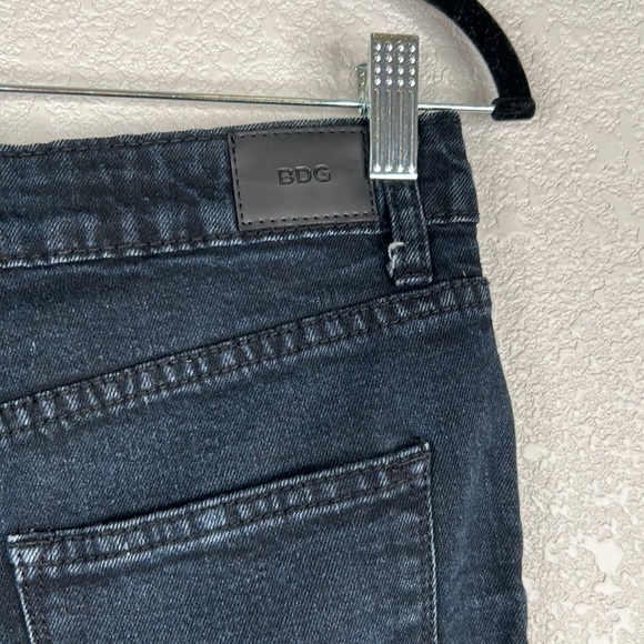 BDG Black Wash Mid Rise Alexa Summer Jean Shorts Size 25 - Picture 4 of 6